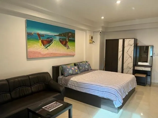Image 2 of Patong Vacation Rentals – Patong Condotel – 28 SQM – King bed, Kitchen, Private Bathroom, Seating Area, TV with Free WIFI, walking distance to the Beach