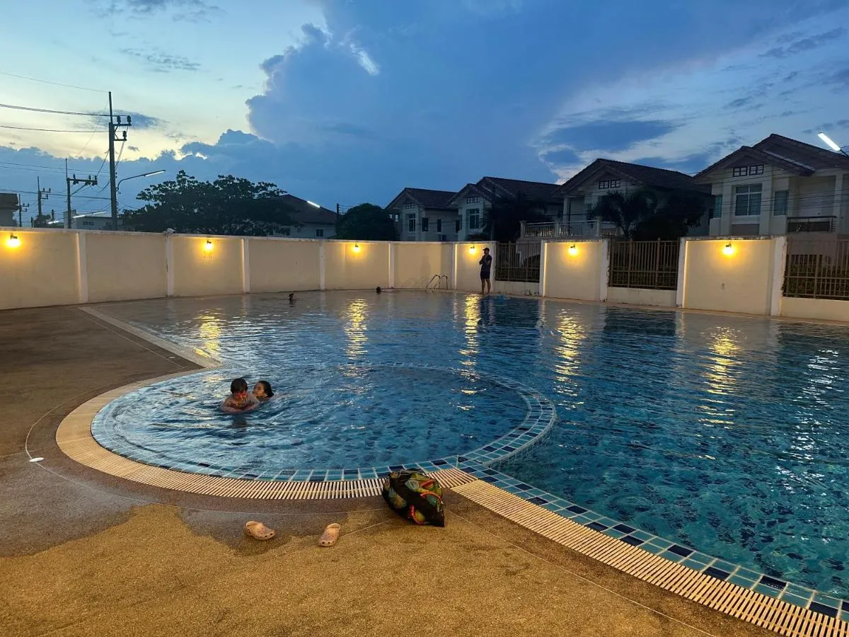 Image 2 of Phuket 3-Bedrooms 220 m2 Private XL-Family Villa