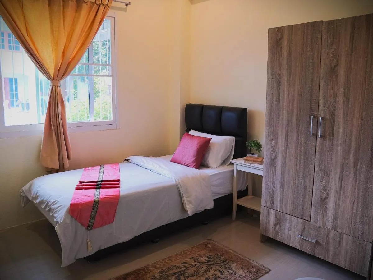 Image 6 of Phuket-Chalong 3-Bedrooms 240m2 Private XLarge Family Villa