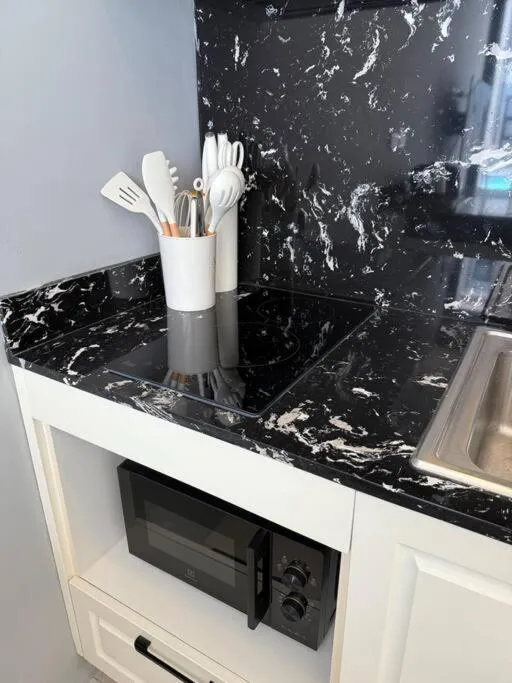 Image 5 of Poolside 1 Bedroom, 10 mins walk to beach