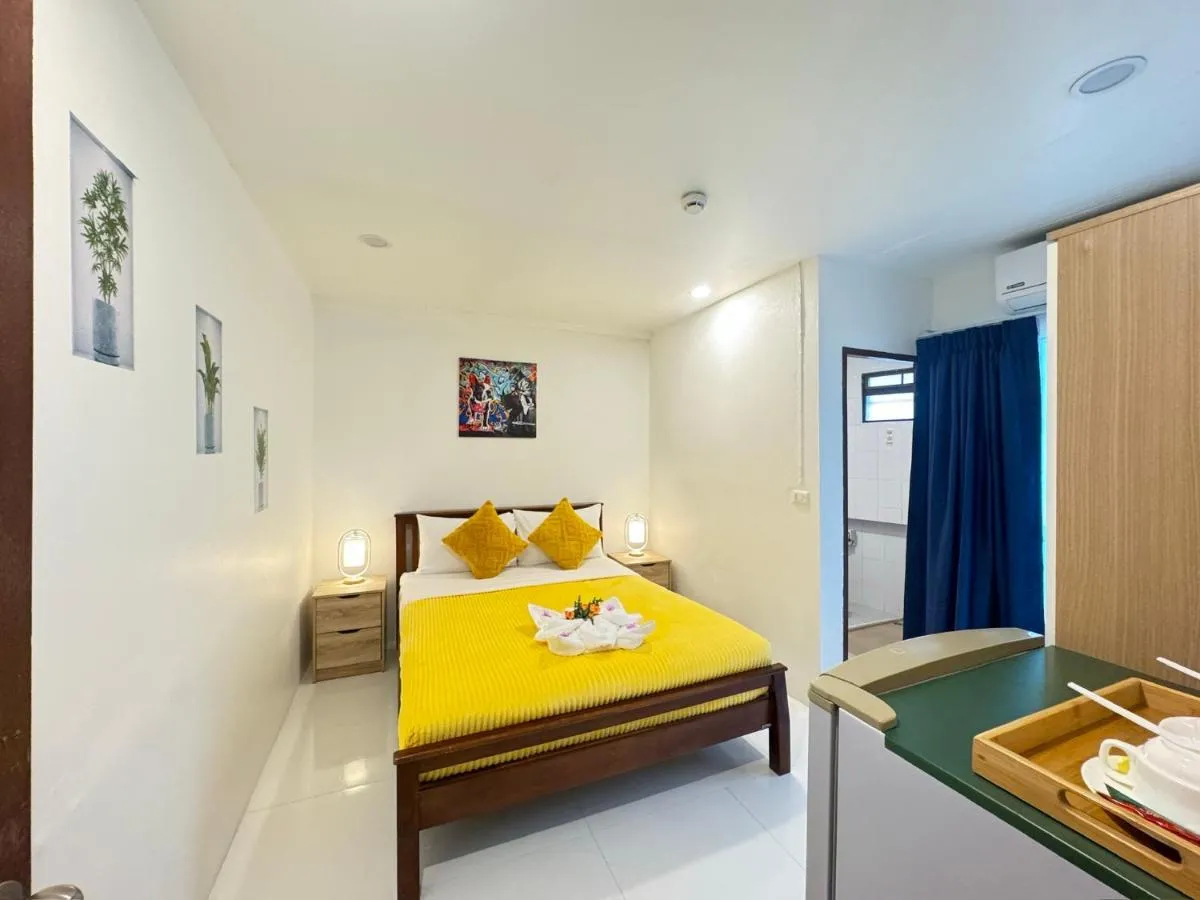 Image 1 of Pupa Rooms