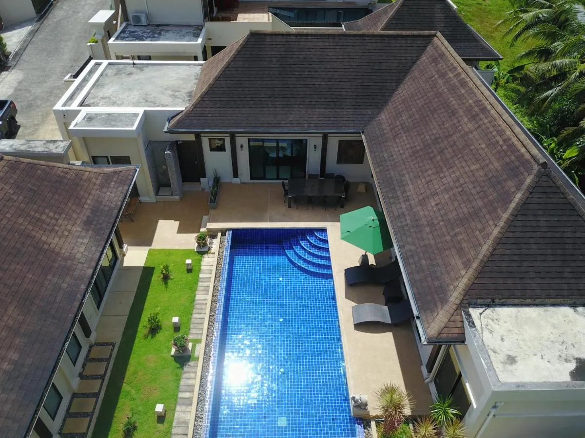 Image 1 of Queen Palm Villa