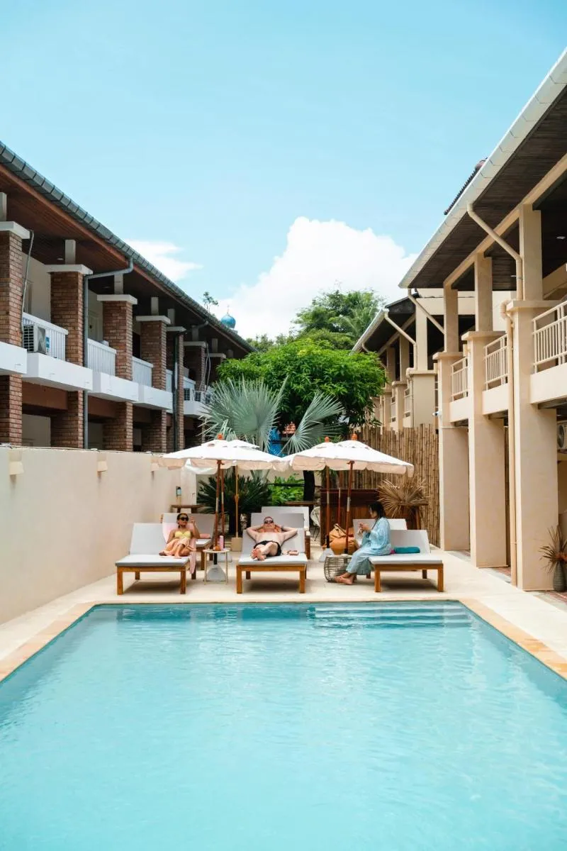 Image 3 of Rustic and Blue Getaway