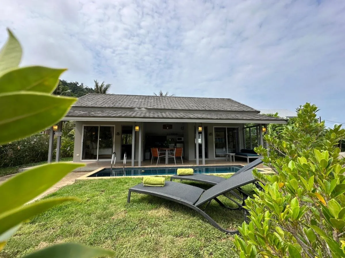 Image 2 of Sakoo Valley Naithon Beach