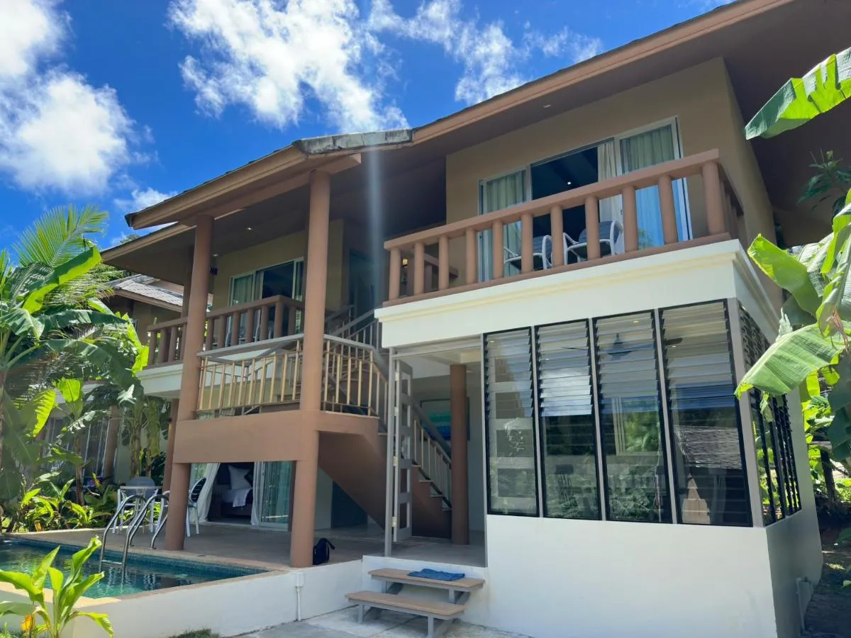 Image 4 of Sakoo Valley Naithon Beach