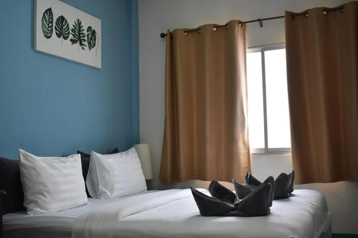 Image 2 of Sala Bua Room