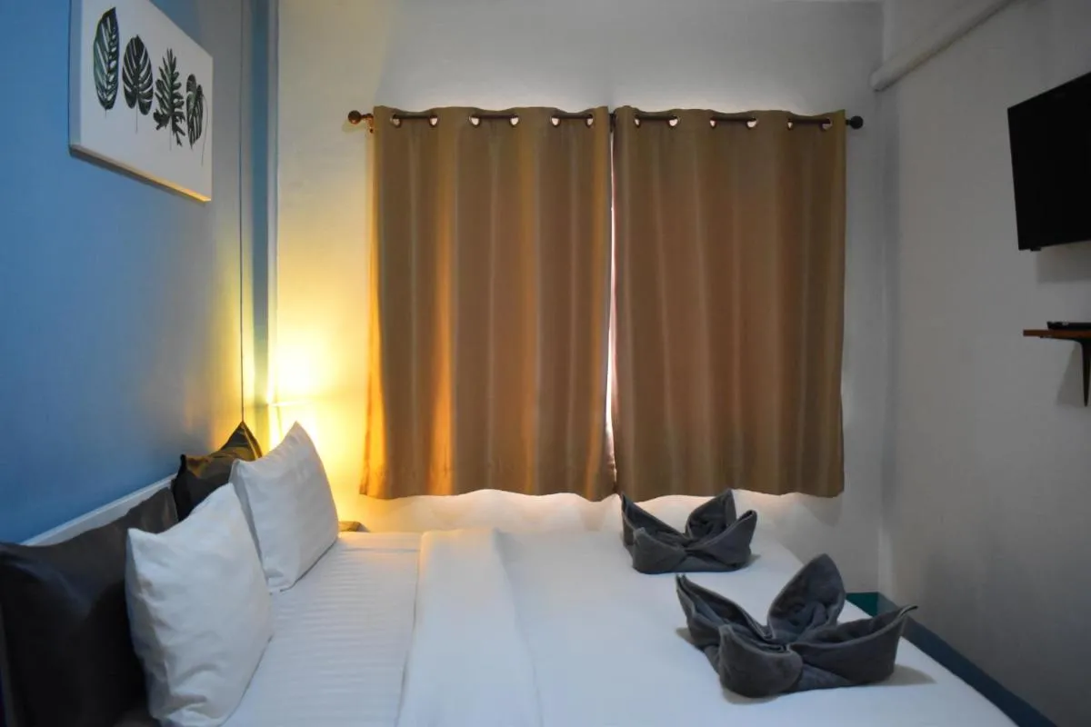 Image 3 of Sala Bua Room