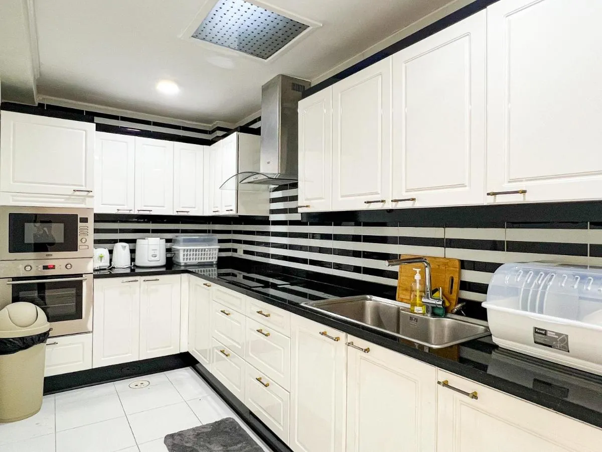 Image 6 of San-sabai House