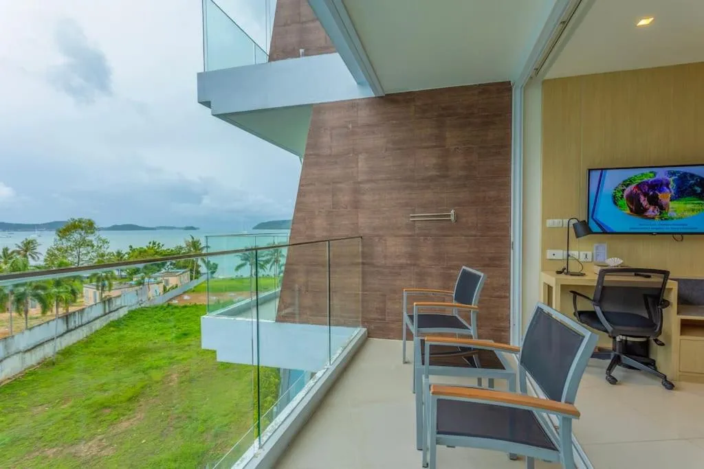 Image 4 of Sea View Beach Bar 5 Dinning Beach Front F3 c113