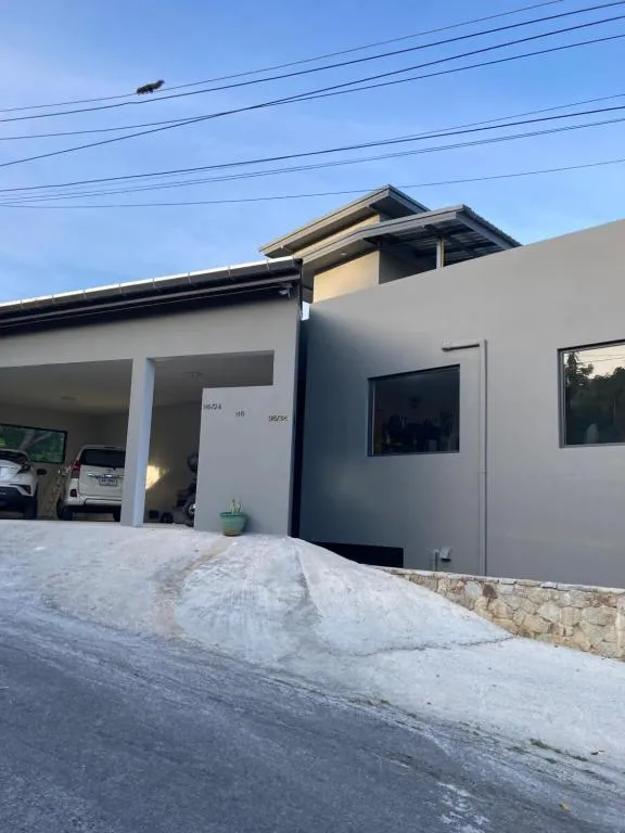 Image of Seaview Eagles Nest Apartment 3