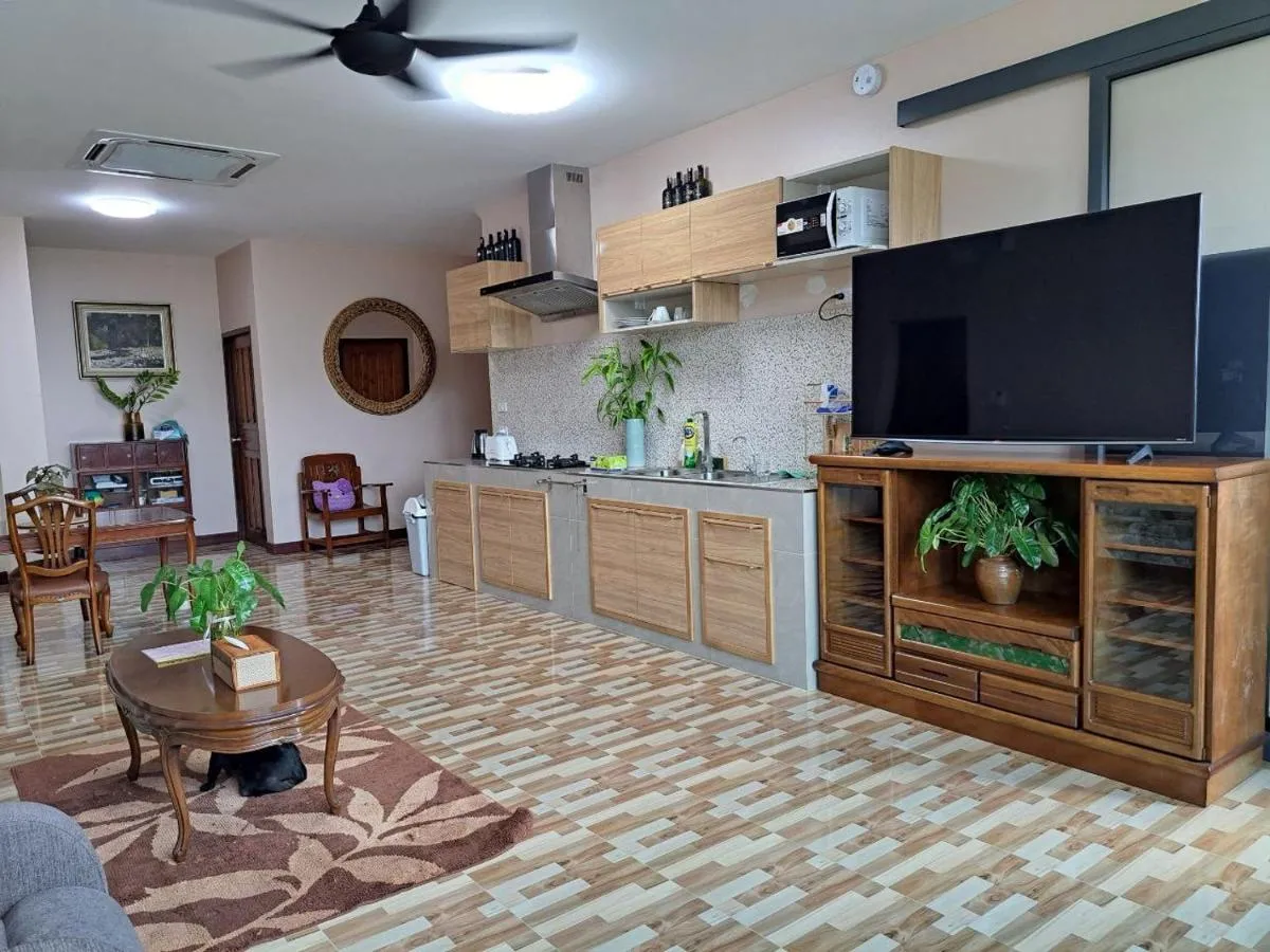 Image 4 of Seaview Eagles Nest Apartment 3