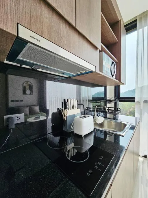 Image 5 of Seaview room nice sunset Patong