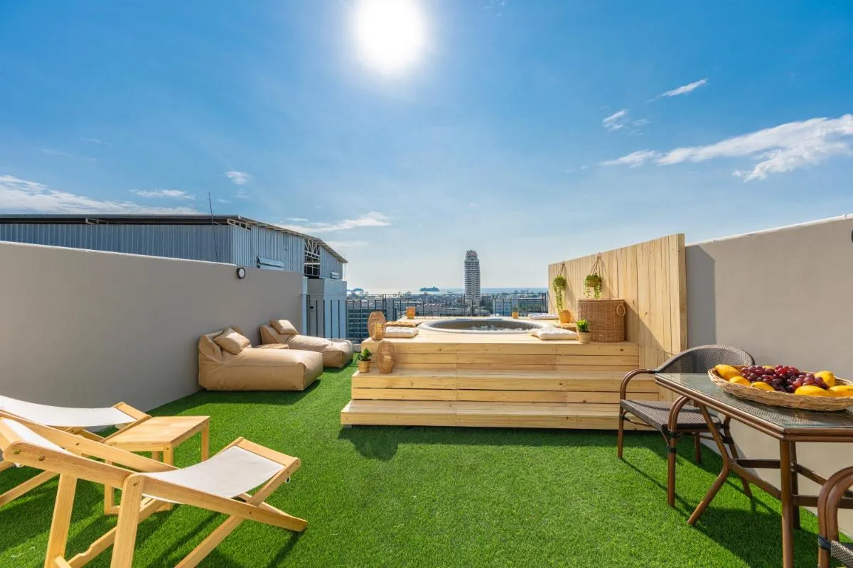 Image 1 of Sky Wave Patong