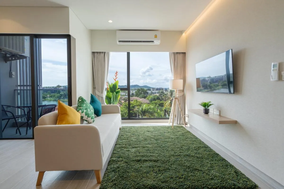 Image 2 of Spacious apartments with panoramic view in Laguna
