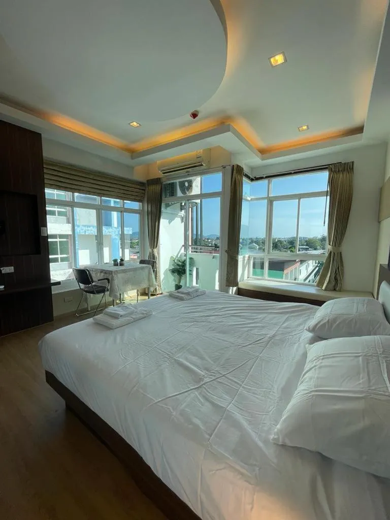 Image 1 of Studio 1 Chambre lumineux avec vue à 180°