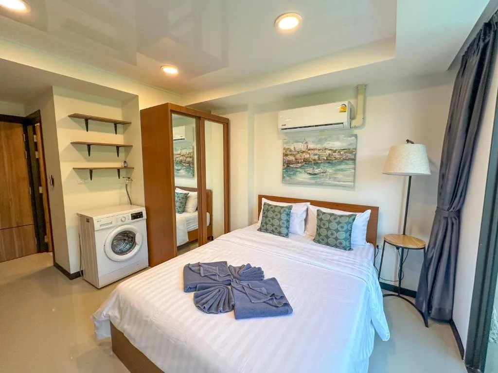 Image of Studio with pool view RBC 319 by IBG Property