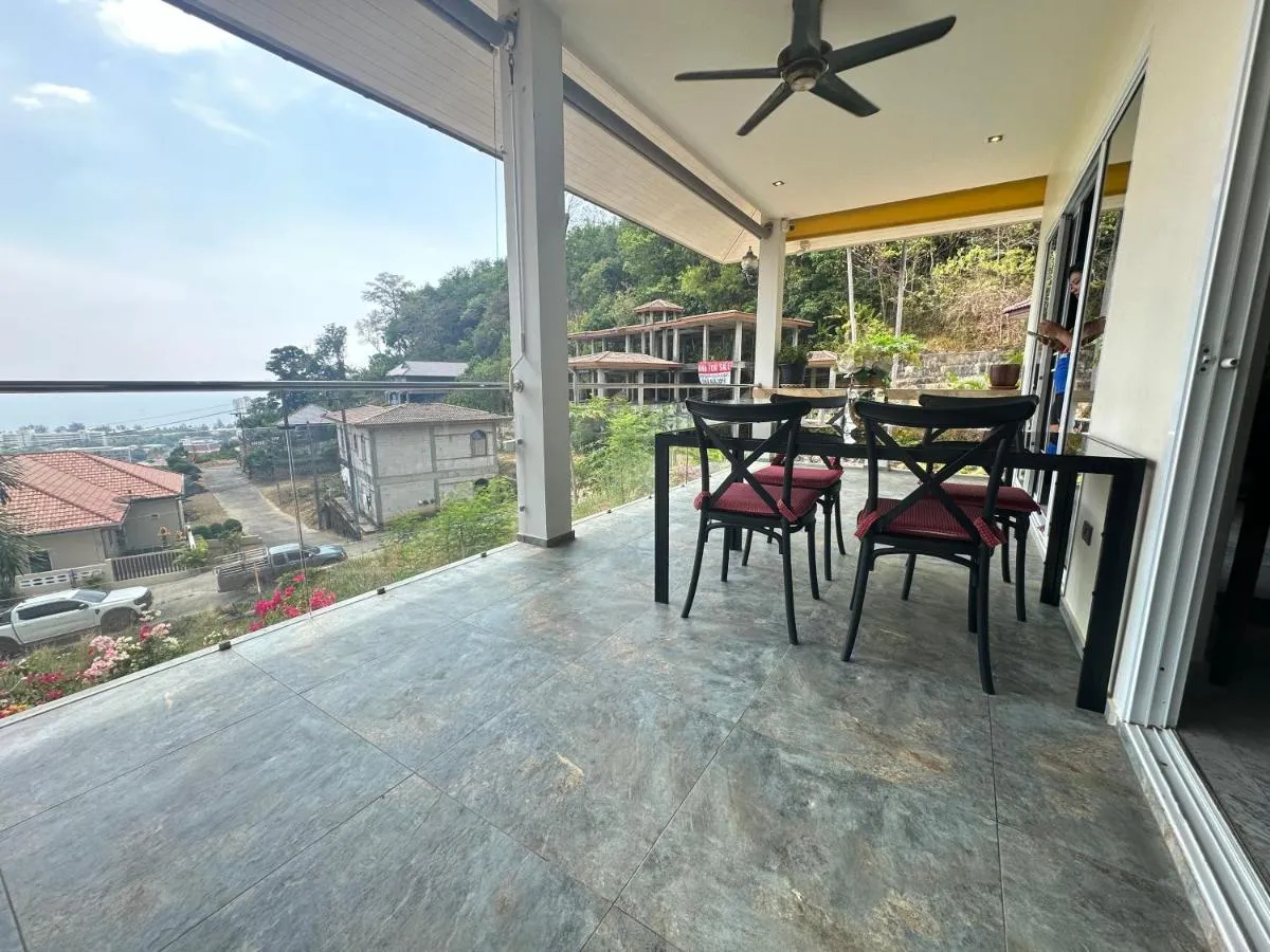 Image 5 of Stunning sunset villa sea view karon