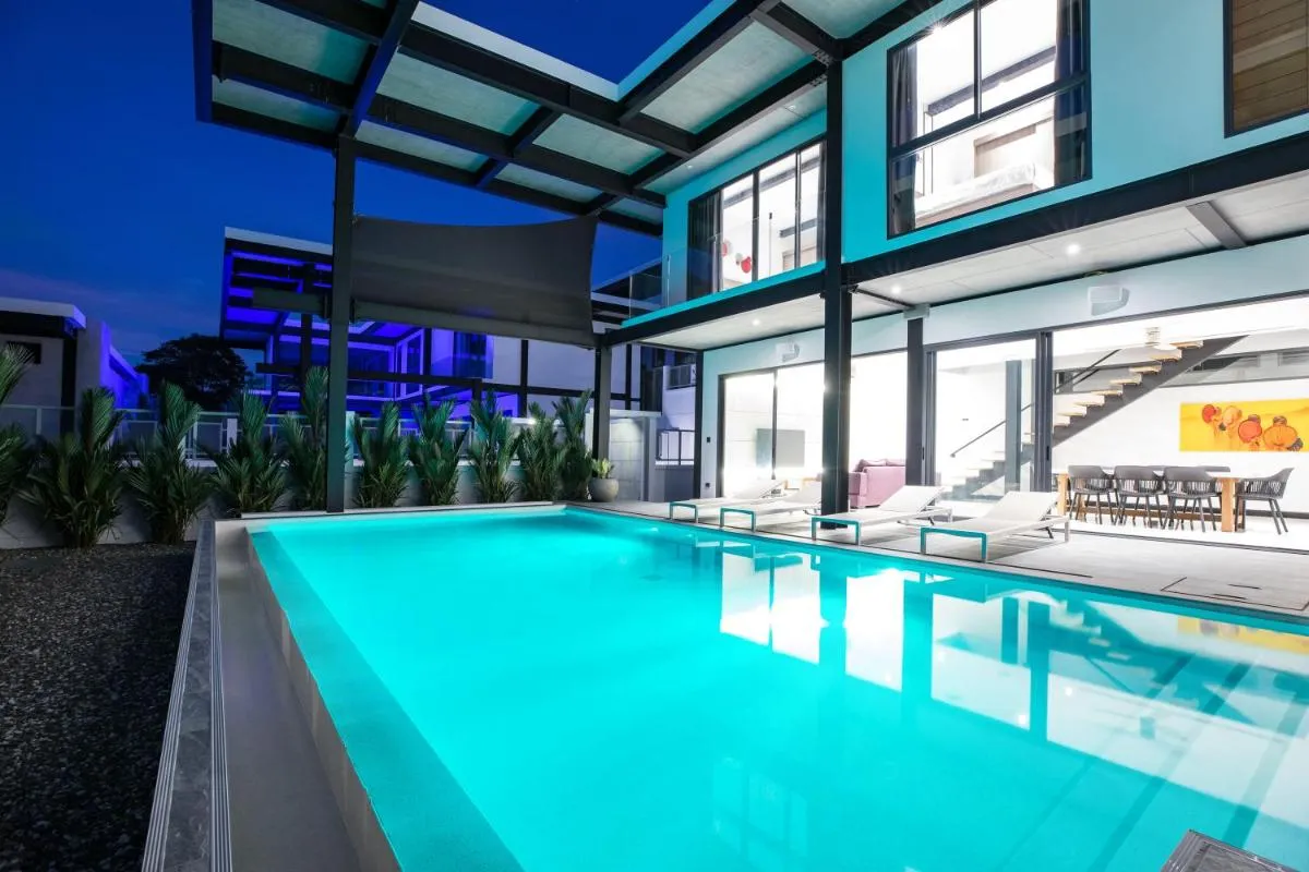 Image 3 of Sunset Garden 6