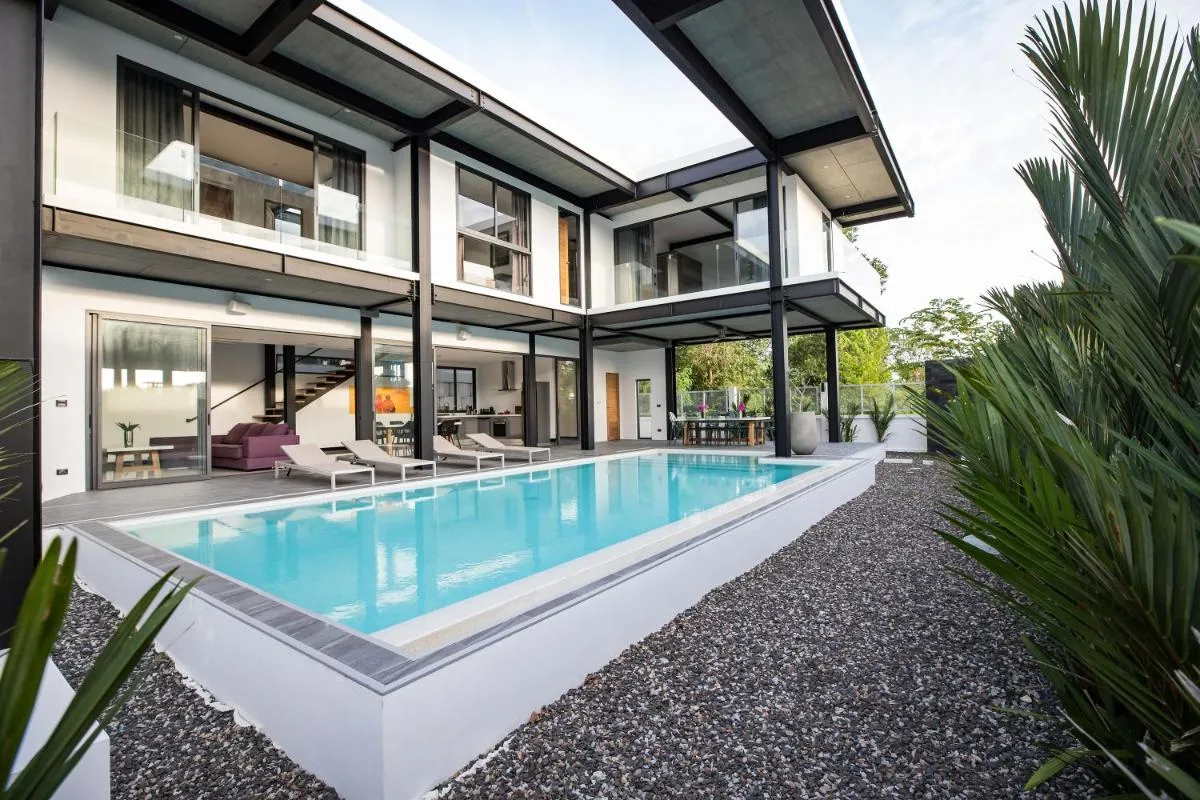 Image 4 of Sunset Garden 6