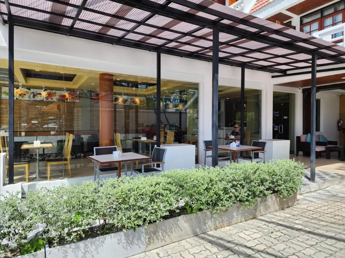 Image 5 of Sunset Mansion