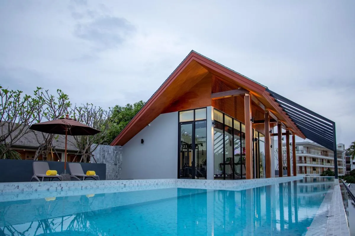 Image 2 of Surin Beach Residence