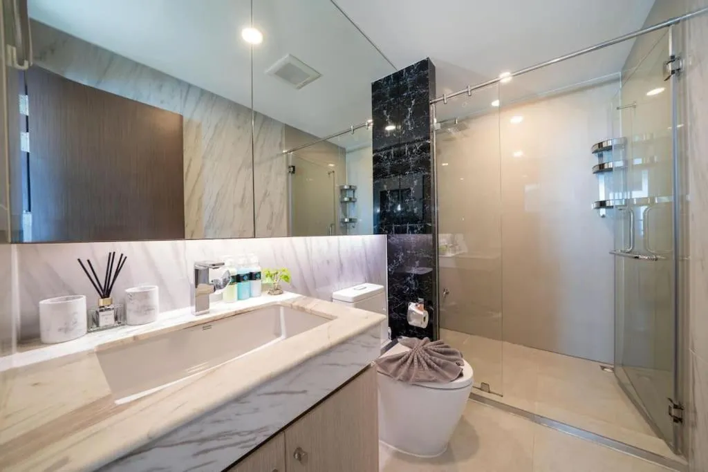 Image 3 of Surin apartment with sea view & jacuzzi