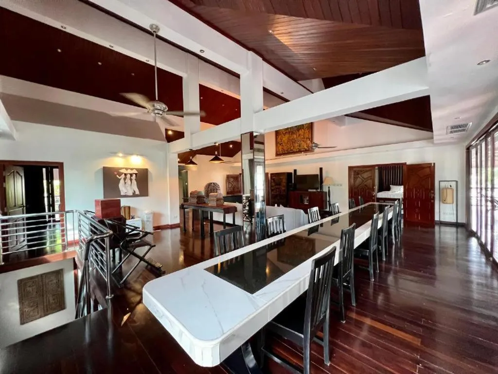 Image 6 of Talay Naiharn Hotel