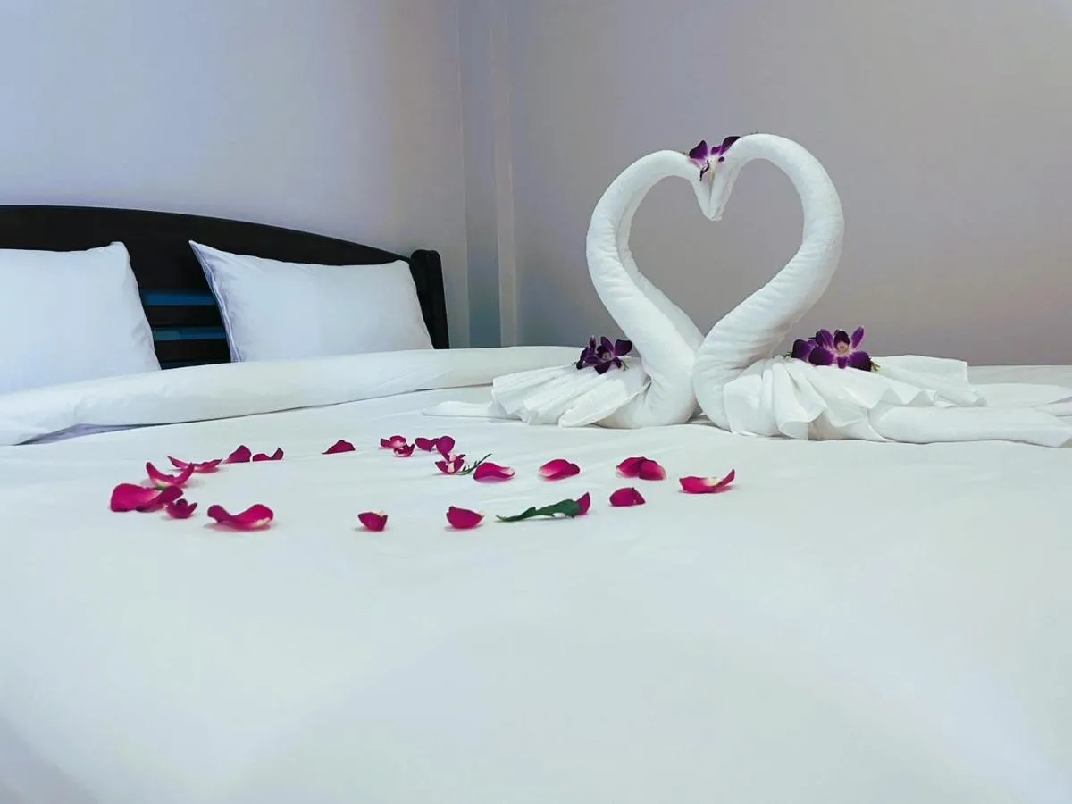 Image 2 of Terminal 58