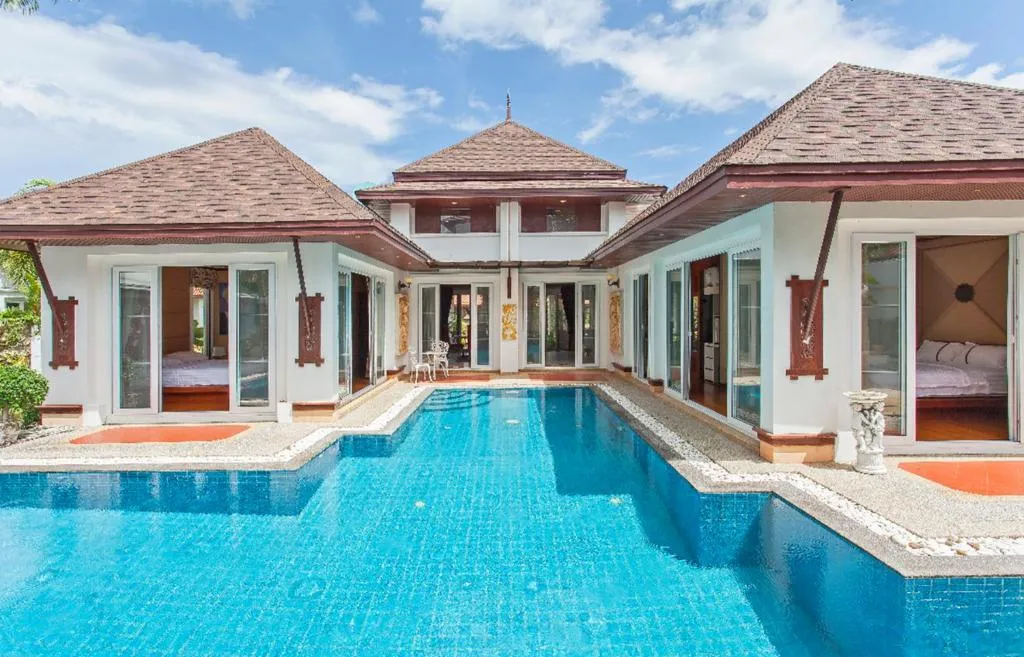 Image of Thai style villa with very beautiful private pool