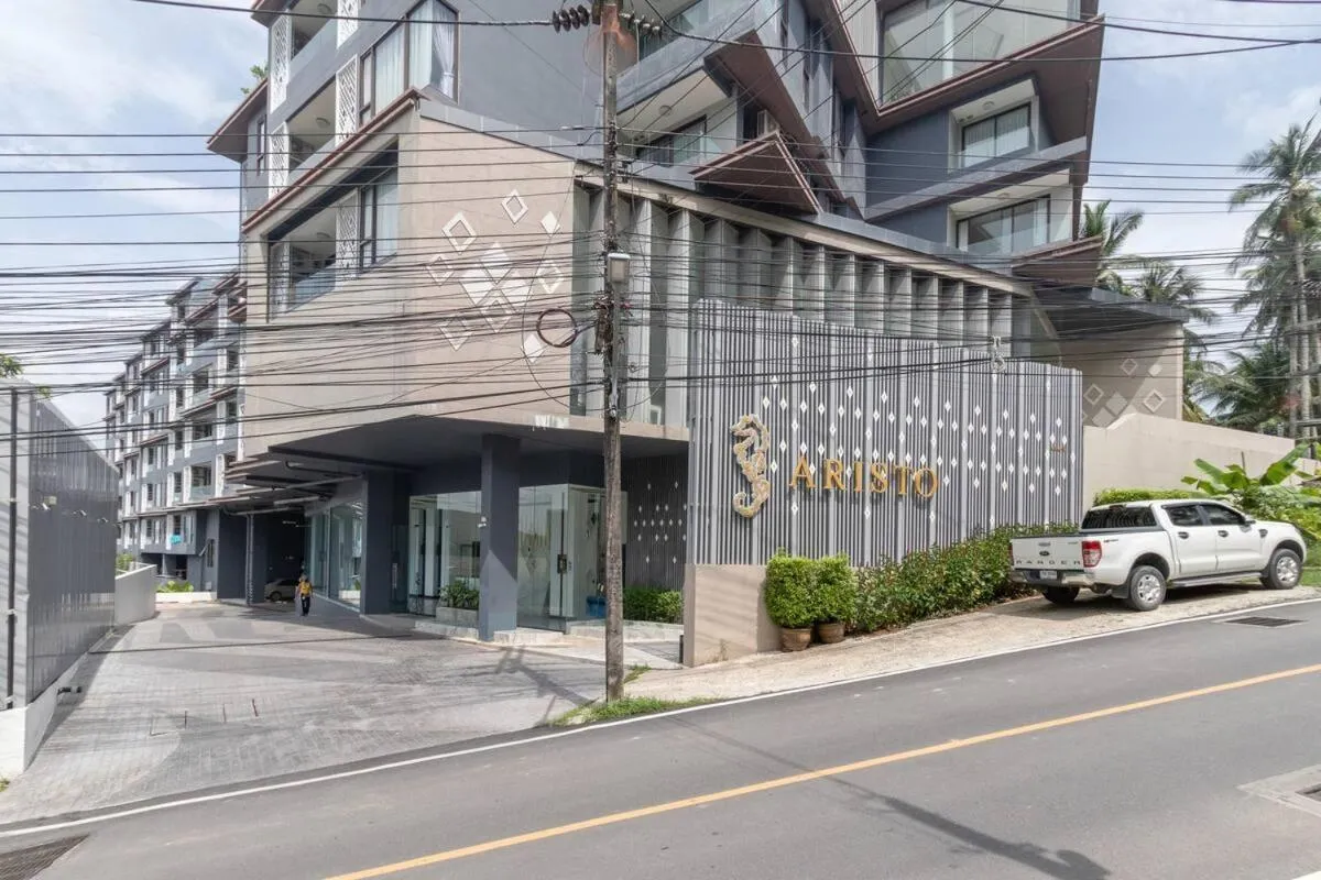 Image 1 of The Aristo-2-803