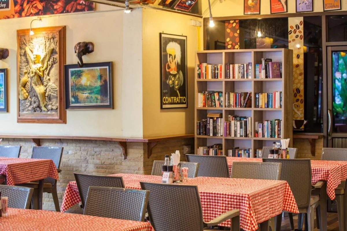 Image 3 of The Expat Hotel