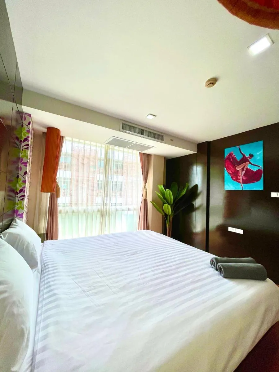 Image 5 of The Kris 2 Bedrooms 2 Bathrooms Apartment