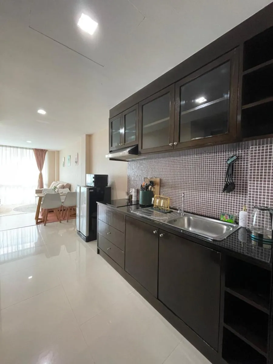 Image 1 of The Kris 2 Bedrooms 2 Bathrooms Apartment