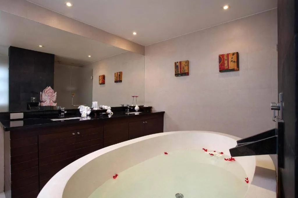 Image 6 of The Residence Villa 203