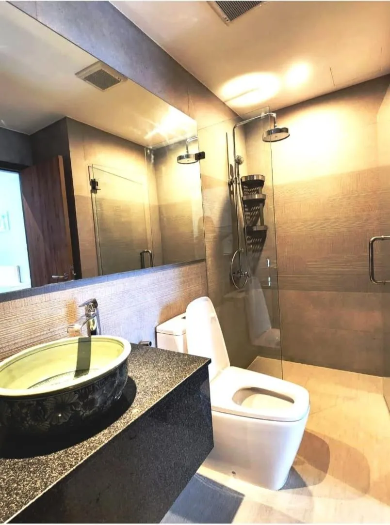 Image 6 of The Title condominimum