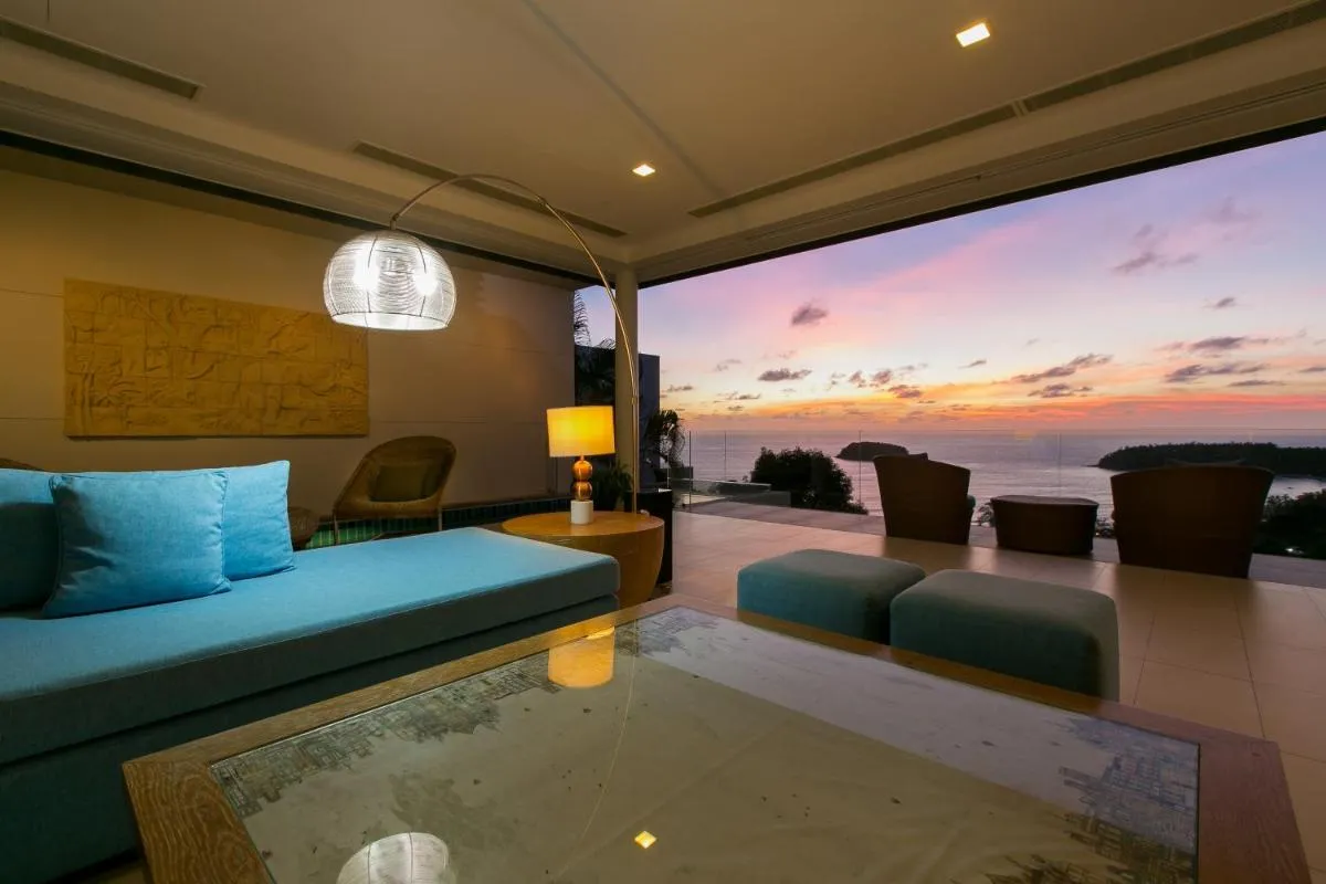 Image 3 of The heights Penthouse Ocean view A11