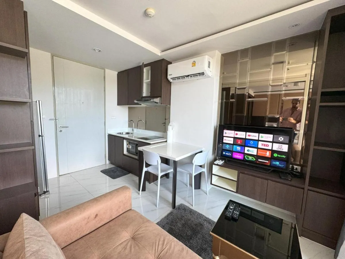 Image 4 of Top floor apartment at Aristo by Lofty