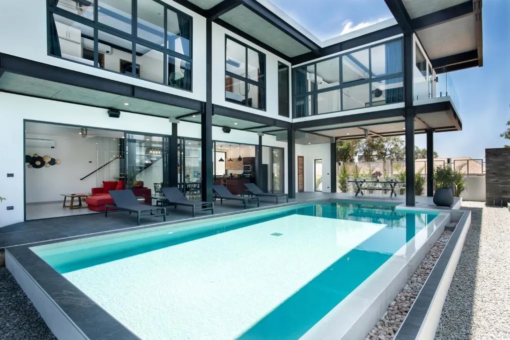 Image of Trendy Loft-style 4BR Pool Villa Sunset Garden 7