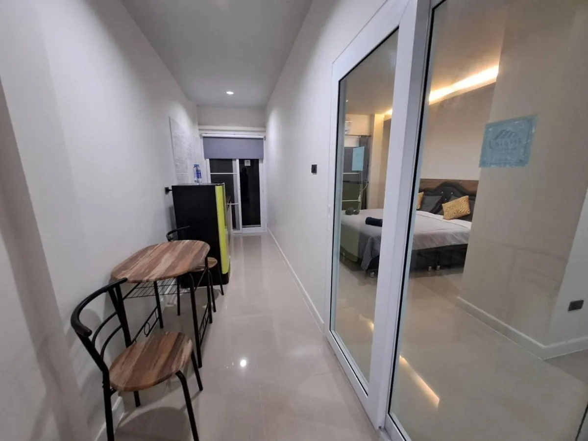 Image 2 of Triple J Hometel