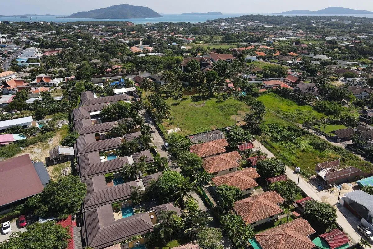 Image 3 of Tropical 3BR Pool Villa Prima, just 5min Drive to NaiHarn and Rawai Beach