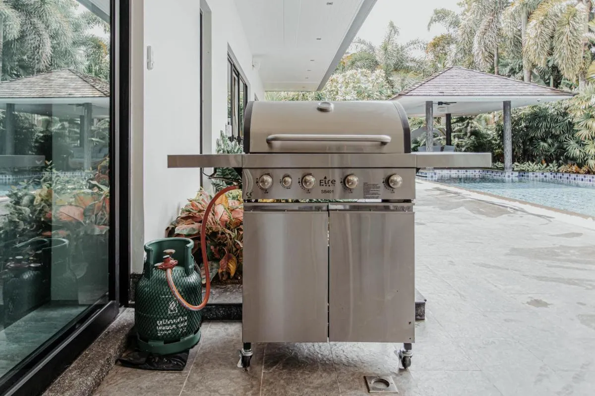 Image 3 of Tropical Haven 4 Bedroom Pool Villa