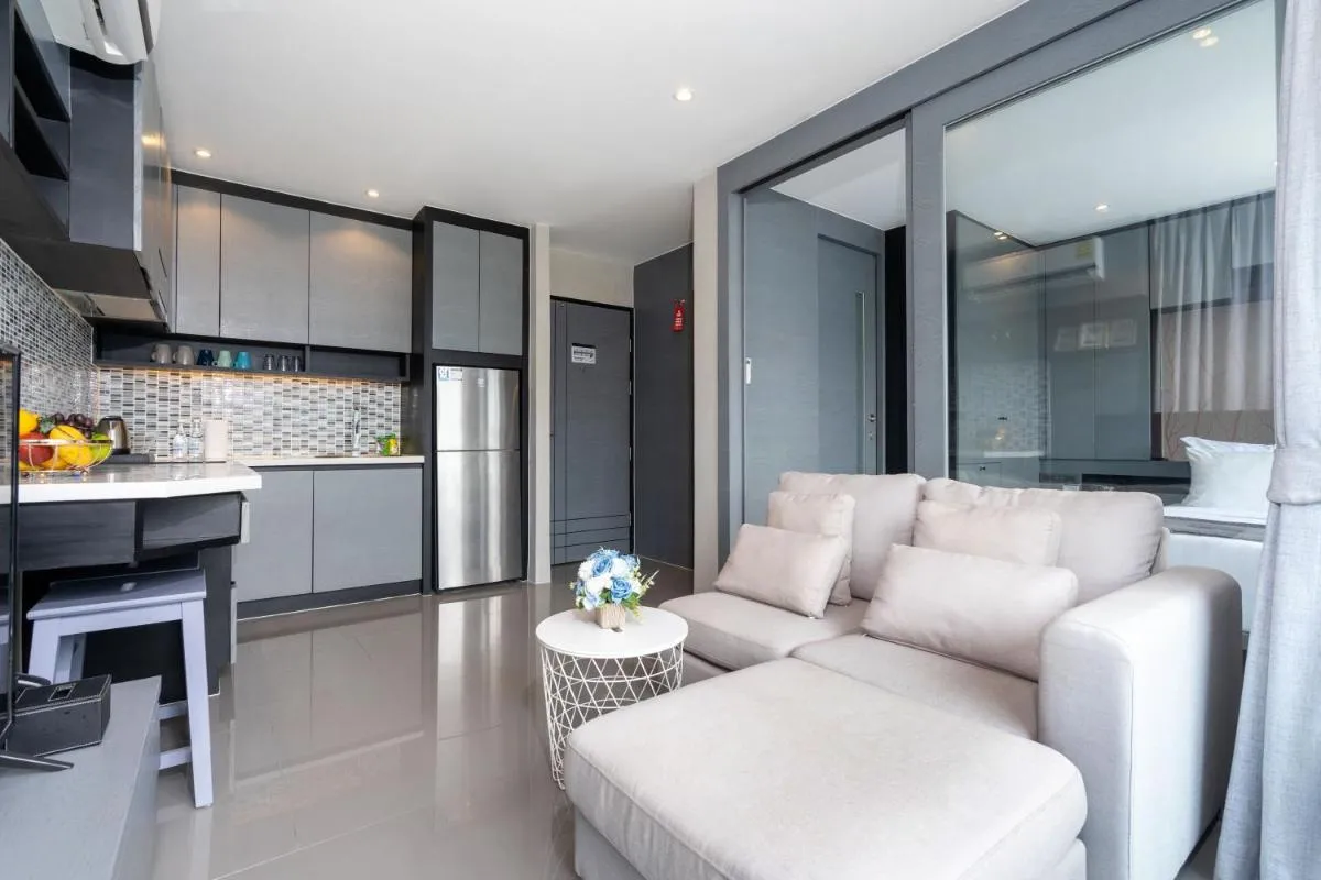 Image 6 of Tropical & Relaxing Stay at Citygate Suite L304, Top Amenities, close to FantaSea and Café Del Mar Kamala Beach Club