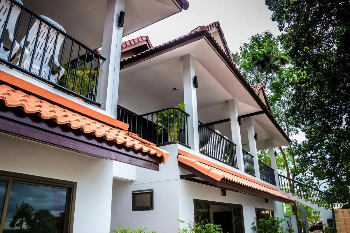 Image 3 of Two Chefs Inn