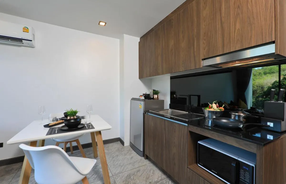 Image 2 of Utopia Naiharn