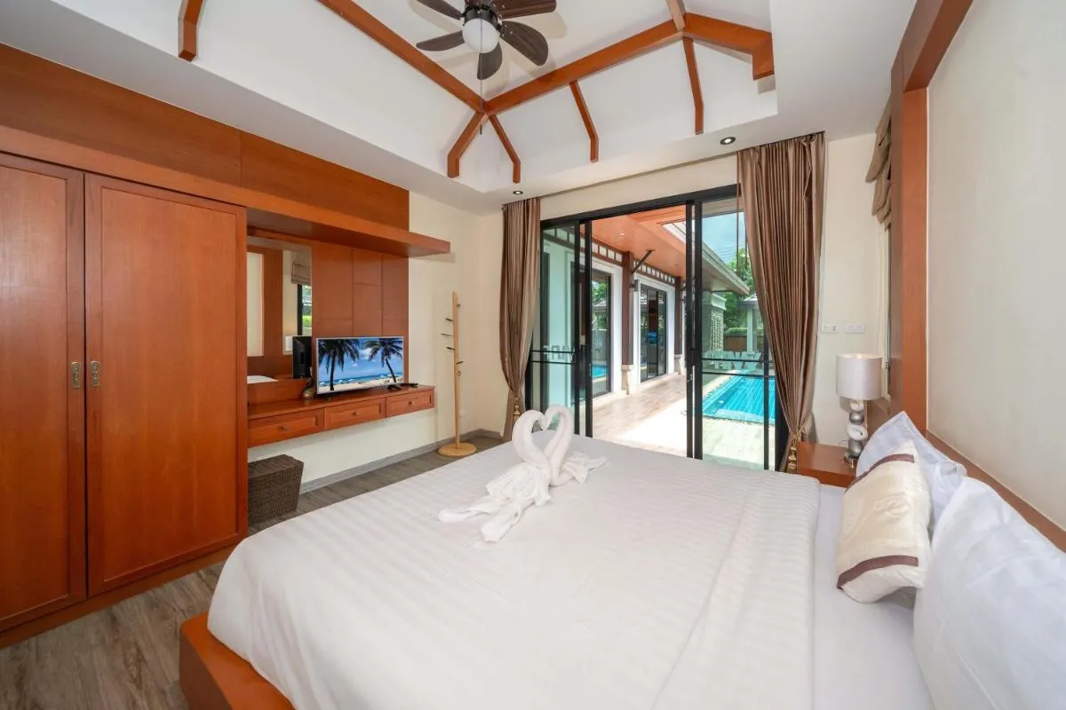 Image 2 of VIP Pool Villa 3E1 230m Rawai Beach