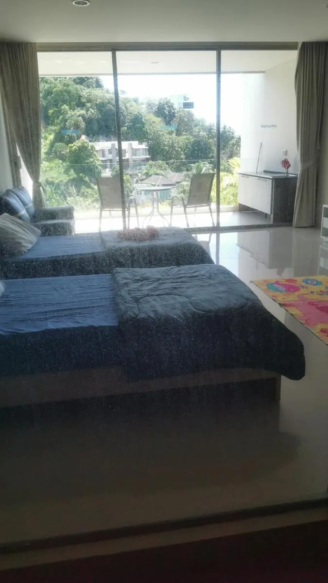 Image 5 of Veloche Karon