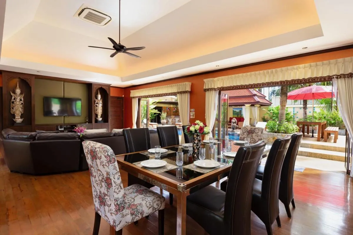 Image 2 of Villa Sri Suri