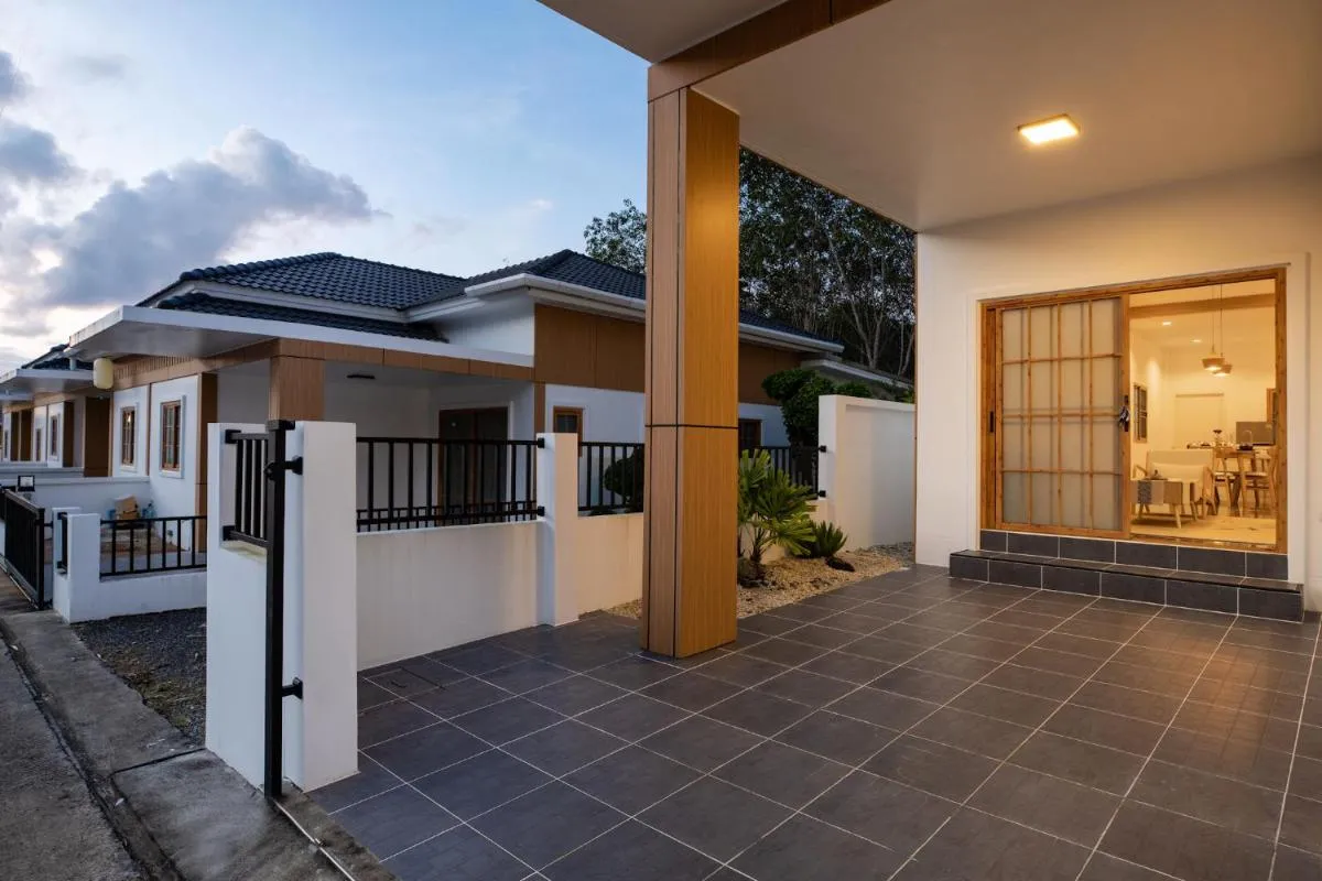 Image 2 of Villa Sunrise Garden B191