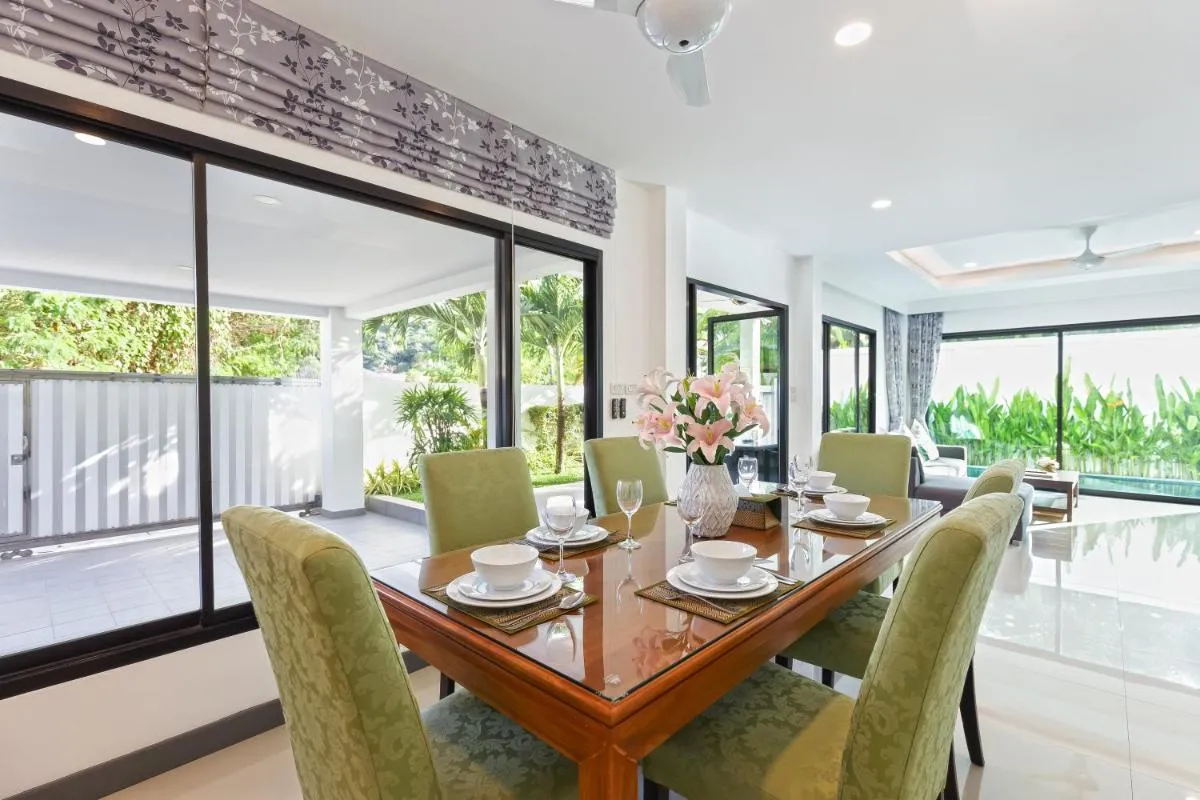 Image 5 of Villa White Pool