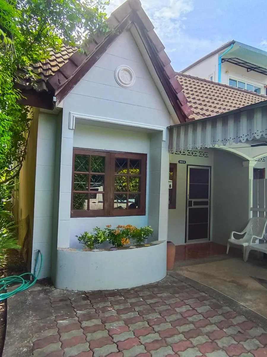 Image 3 of Village House PM 12